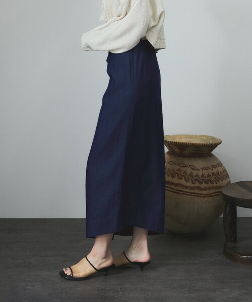 ADAM ET ROPE'（アダムエロペ）の「【セットアップ対応】デニムアシンメトリードレープスカート（デニムスカート・レディース・ネイビー・M/S）」の8枚目の写真