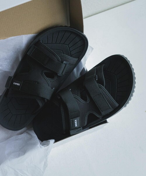 SENSE OF PLACE by URBAN RESEARCH(センスオブプレイスバイアーバンリサーチ)の「SHAKA CHILL OUT GER(サンダル・メンズ・BLACK/TAUPE・26/27/28)」の3枚目の写真