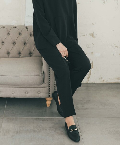 URBAN RESEARCH DOORS(アーバンリサーチドアーズ)の「ペプラムトップスセットアップ(セットアップ・レディース・NAVY/BLACK・S/M)」の4枚目の写真
