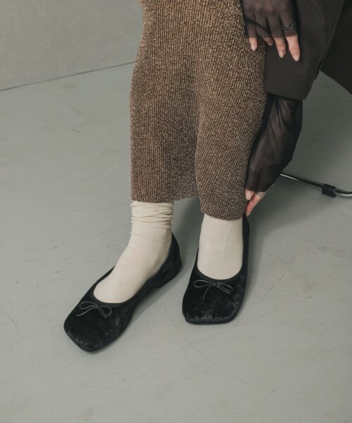 SENSE OF PLACE by URBAN RESEARCH（センスオブプレイスバイアーバンリサーチ）の「ベロアスクエアフラットシューズ（バレエシューズ・レディース・BLACK/BROWN/GRAY・S/M/L）」の18枚目の写真