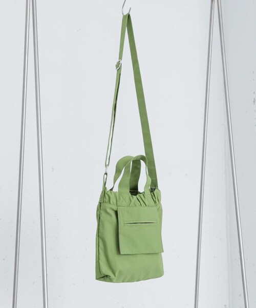 SENSE OF PLACE by URBAN RESEARCH(センスオブプレイスバイアーバンリサーチ)の「ナイロンミニショルダーバッグ(ショルダーバッグ・メンズ・GREEN/BLACK/GREIGE・one)」の4枚目の写真