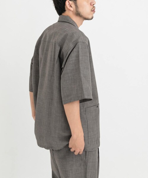 EKAL（エカル）の「『吸水速乾/UVカット/UR TECH』ハイツイストショートスリーブシャツ（シャツ/ブラウス・メンズ・モカグレー/チャコール・M/L）」の22枚目の写真