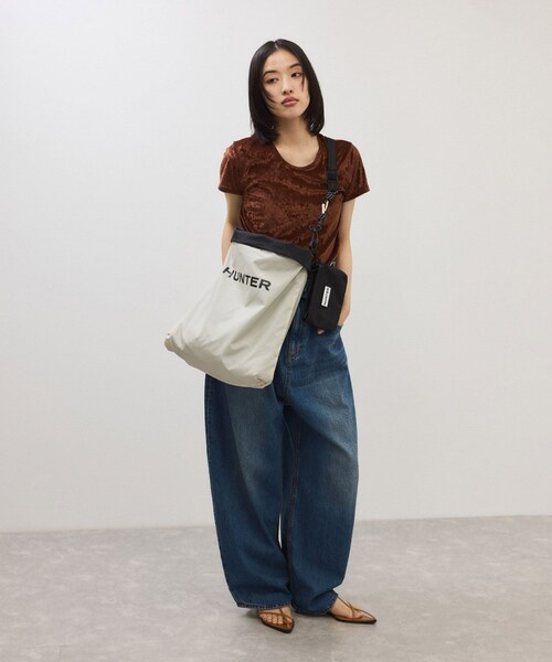 ADAM ET ROPE'(アダムエロペ)の「【HUNTER for ADAM ET ROPE'】別注 TRAVEL MULTI FUNCTION TOTE(トートバッグ・レディース・ブラック・F)」の17枚目の写真