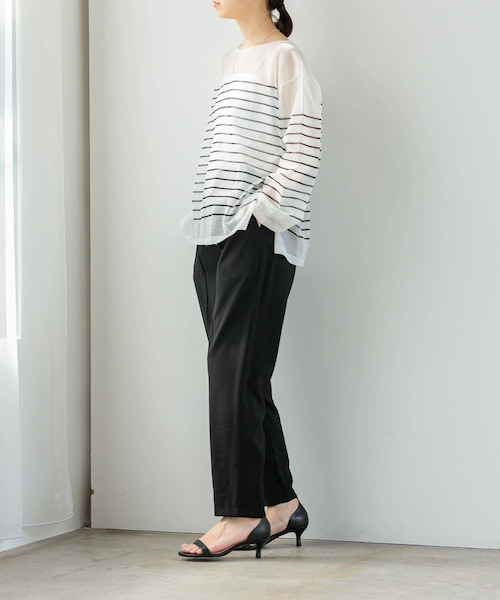 URBAN RESEARCH（アーバンリサーチ）の「ボートネックシアーニット（ニット/セーター・レディース・ORANGE/WHTxD.NAVY/NAVYxOFF・FREE）」の2枚目の写真