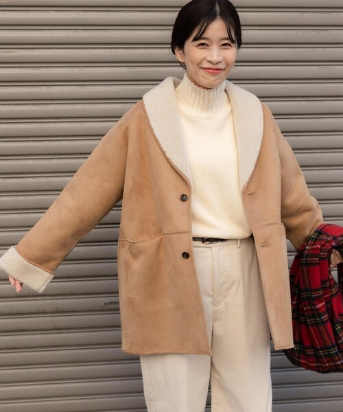 URBAN RESEARCH DOORS（アーバンリサーチドアーズ）の「フェイクムートンミドルコート（ムートンコート・レディース・GREGE/BEIGE・M）」の22枚目の写真