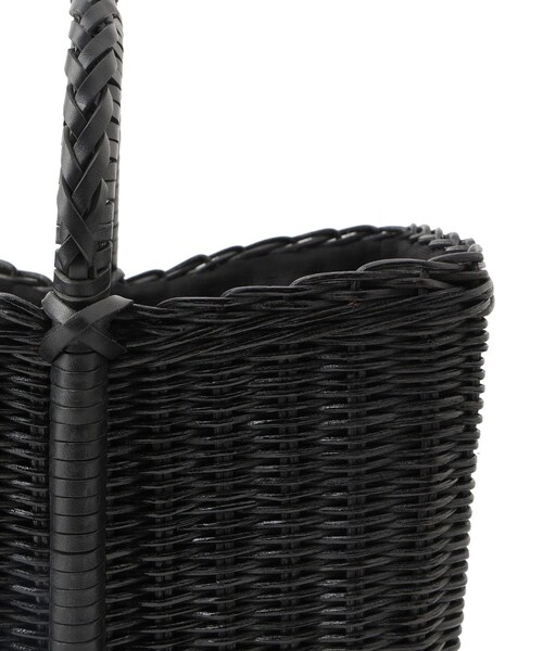 ADAM ET ROPE'(アダムエロペ)の「【A VACATION(ア バケーション)】SEESAW RTN S BLACK(かごバッグ・レディース・ブラック・F)」の18枚目の写真
