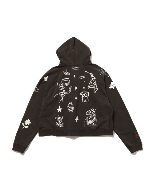 ADAM ET ROPE'(アダムエロペ)の「【PLATEAU STUDIO/プラトー スタジオ】x SYU.Man illustrator hoodie(パーカー・メンズ・ブラック/キナリ・2/3)」の15枚目の写真