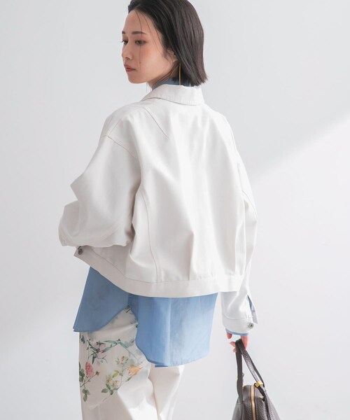 URBAN RESEARCH ROSSO（アーバンリサーチロッソ）の「デニムドルマンジャケット（デニムジャケット・レディース・WHITE/INDIGO・Free）」の9枚目の写真