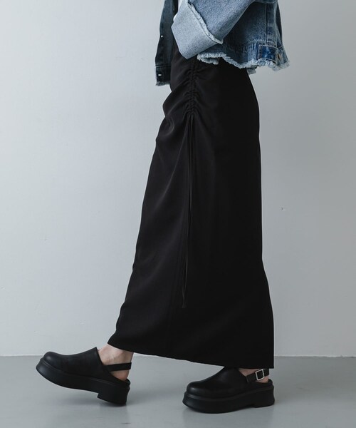 SENSE OF PLACE by URBAN RESEARCH(センスオブプレイスバイアーバンリサーチ)の「シャーリングスカート(スカート・レディース・IVO×BLK/BLACK/MTD×ORG・S/M)」の20枚目の写真