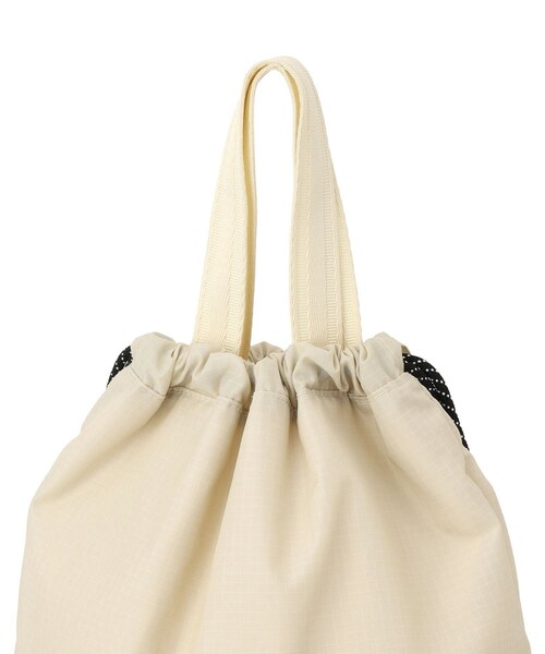 ADAM ET ROPE'（アダムエロペ）の「【WEB限定】・【HUNTER for ADAM ET ROPE'】 別注  TRAVEL DRAWSTRING BACKPACK TOTE（トートバッグ・レディース・キナリ・F）」の15枚目の写真