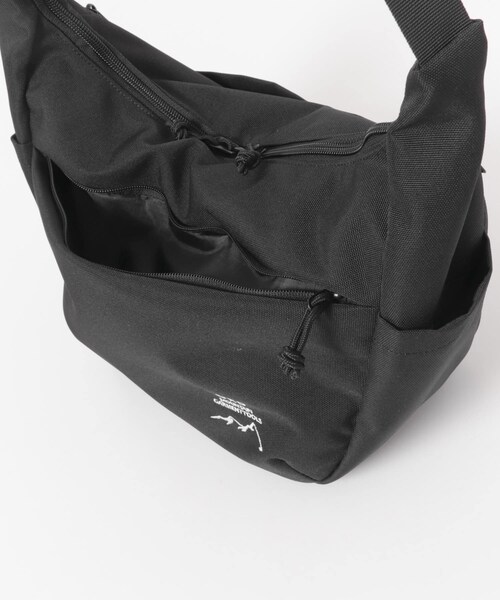 URBAN RESEARCH DOORS（アーバンリサーチドアーズ）の「URD SHOULDER BAG（ショルダーバッグ・メンズ・BLACK/SAGE GRAY・-）」の9枚目の写真