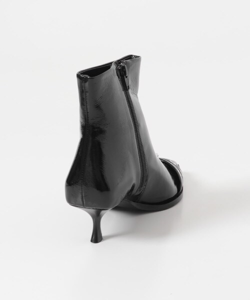 URBAN RESEARCH(アーバンリサーチ)の「GANNI BUCKLE LOW BOOT NAPLACK(ブーツ・レディース・BLACK・37/38/39)」の4枚目の写真