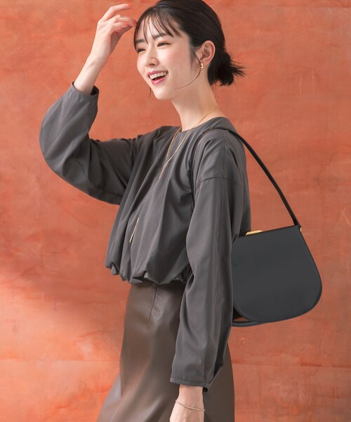 URBAN RESEARCH ROSSO（アーバンリサーチロッソ）の「クロップドバルーンブラウス（シャツ/ブラウス・レディース・ivory/orange/charcoal・FREE）」の13枚目の写真