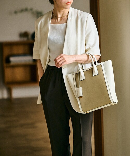 ROPE'（ロペ）の「【E'POR】 I BAG Medium（キャンバスコンビ縦型トートバッグ）（ハンドバッグ・レディース・ブラック系/オフホワイト・F）」の9枚目の写真