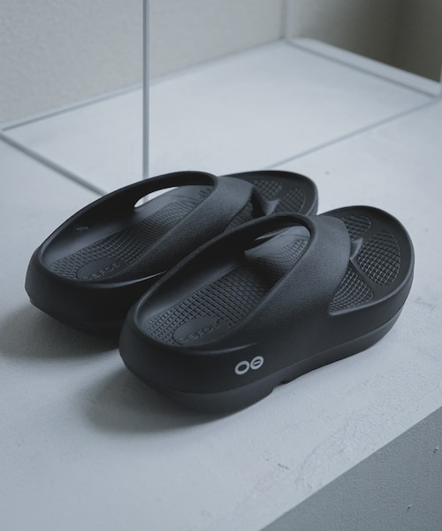 URBAN RESEARCH DOORS(アーバンリサーチドアーズ)の「OOFOS OORIGINAL+(サンダル・メンズ・BLACK/CHALK/MINT/DRIFTWOOD・26/27/28/29)」の2枚目の写真