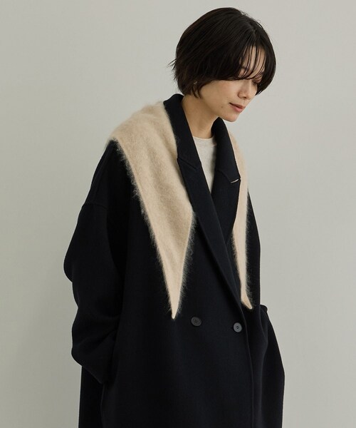 ADAM ET ROPE'(アダムエロペ)の「Super140's シャルムリバーロングコート(チェスターコート・レディース・ブラック/ブラウン/ベージュ系・M/S)」の11枚目の写真