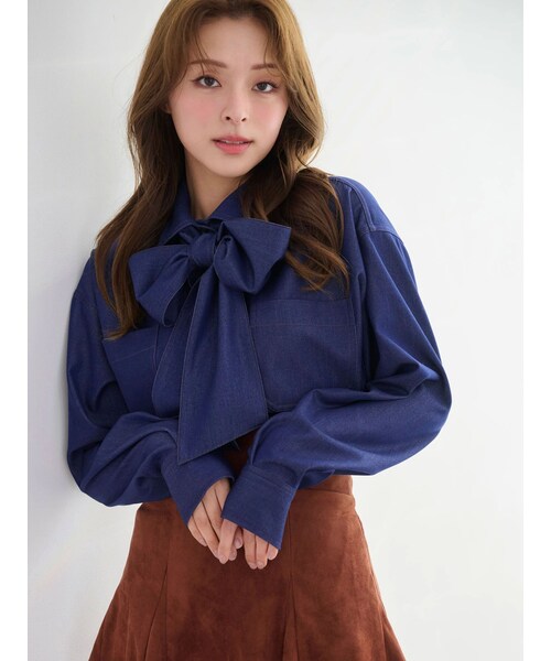 MERCURYDUO（マーキュリーデュオ）の「配色ステッチビッグリボンセットシャツ（シャツ/ブラウス・レディース・インディゴ/オフホワイト/ピンク・F）」の5枚目の写真