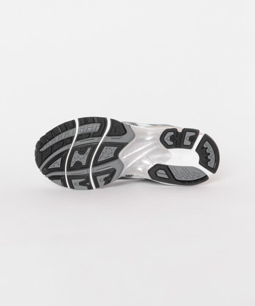 URBAN RESEARCH DOORS(アーバンリサーチドアーズ)の「ASICS GEL-KAYANO 14(スニーカー・レディース・GREY・23.5/24/24.5)」の6枚目の写真