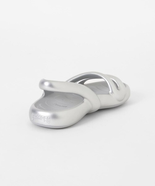 THE GOODLAND MARKET（ザグッドランドマーケット）の「CAMPER　Kobarah Flat Bio Metallic（サンダル・レディース・014SLV/015RED・37/38/39）」の12枚目の写真