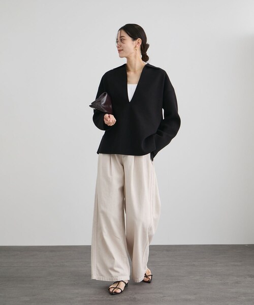 ADAM ET ROPE'(アダムエロペ)の「【WEB・一部店舗限定】スキッパーニットプルオーバー(ニット/セーター・レディース・ブラック/グレー/オフホワイト・F)」の6枚目の写真