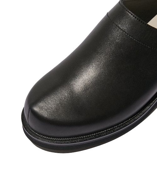 ADAM ET ROPE'（アダムエロペ）の「【foot the coacher/フット ザ コーチャー】MINIMAL CLOG（サンダル・メンズ・ブラック・25.0/26.0/27.0）」の7枚目の写真