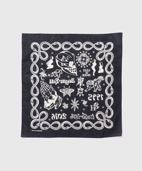 ADAM ET ROPE'（アダムエロペ）の「【SUGARHILL/シュガーヒル】TATOO FLASH BANDANA（ストール/ショール・メンズ・ブラック/ホワイト・F）」の7枚目の写真
