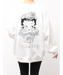 BETTY×GYDA GLITTER embroideryプルオーバー