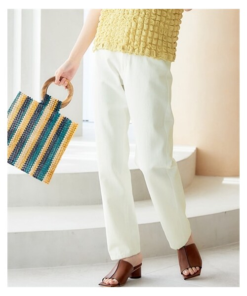 nissen（ニッセン）の「大きいサイズ　テーパードデニム　miclat（デニムパンツ・レディース・オフホワイト(エクリュ)/ブラック/ウォッシュドブルー・73/76/80/84/88/92/96/98/106/114/122）」の19枚目の写真