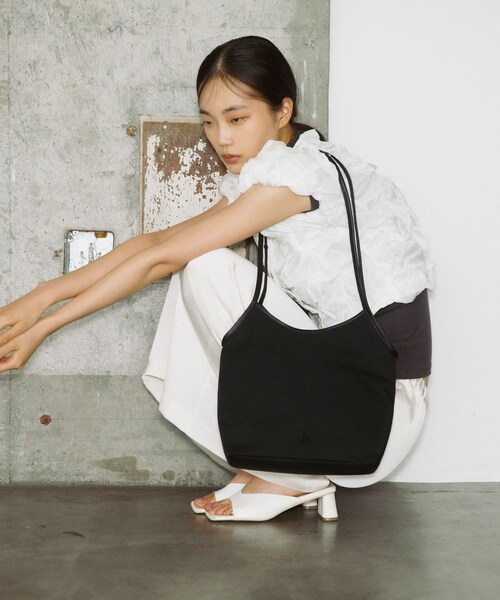 RODE SKO（ロデスコ）の「hun RODESKO　Dual pouch tote（トートバッグ・レディース・SHIRO/BLACK・-）」の15枚目の写真