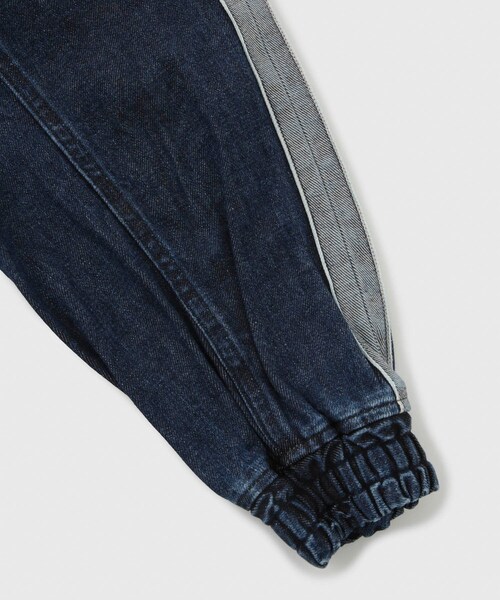 ADAM ET ROPE'(アダムエロペ)の「【THOUSANDS/サウザンズ】SELVAGE DENIM TRUCK JACKET(デニムジャケット・メンズ・ブラック/ネイビー・L/M)」の9枚目の写真