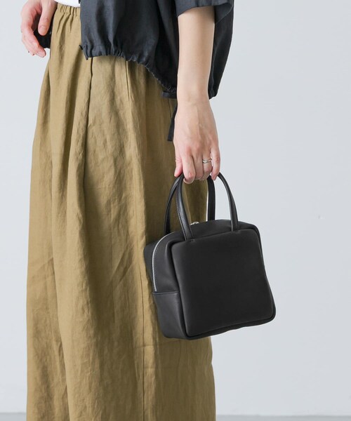 かぐれ（カグレ）の「MORMYRUS　CUBE TOTE（ハンドバッグ・レディース・BLACK・Free）」の3枚目の写真