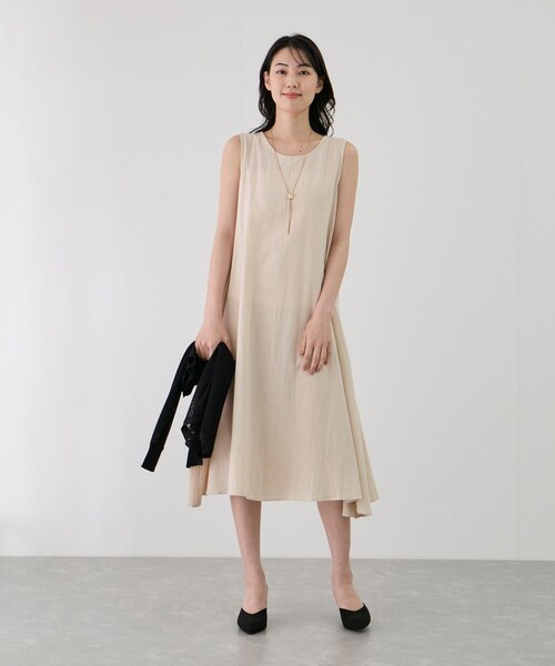 Jayro（ジャイロ）の「Aラインノースリーブワンピース（ワンピース・レディース・ブラック/ベージュ/グリーン/ターコイズ/レッド/カラシ系・F）」の18枚目の写真