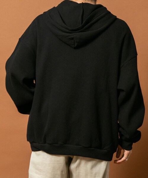 URBAN RESEARCH(アーバンリサーチ)の「RELAX FIT ワッフルパーカー(パーカー・メンズ・GREY/BLACK・FREE)」の8枚目の写真