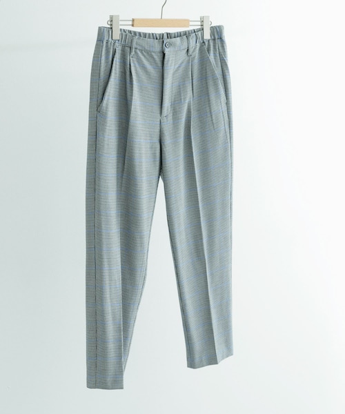 ITEMS URBANRESEARCH(アイテムズ アーバンリサーチ)の「『セットアップ対応』ウォッシャブル×クールタッチTRテーパードパンツ(その他パンツ・メンズ・BLK/BEG/GRY/CHK・S/M/L)」の4枚目の写真