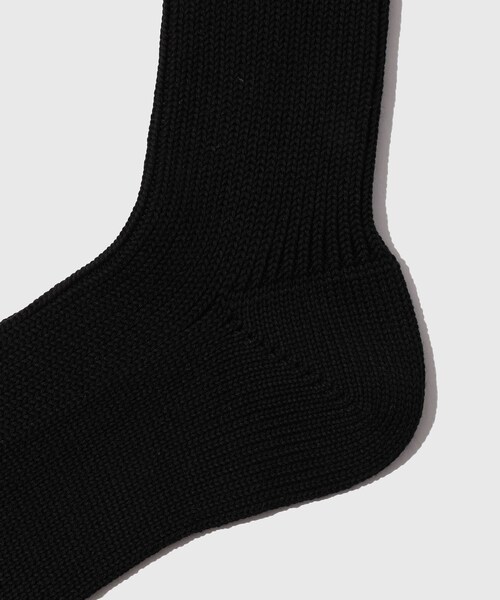 ADAM ET ROPE'(アダムエロペ)の「【AURALEE/オーラリー】COTTON LOW GAUGE SOCKS(ソックス/靴下・メンズ・ブラック/ホワイト/キナリ・F)」の8枚目の写真