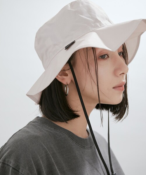 ルージュモン・ハット❤️ロロピアーナ❤️新品未使用タグ付き ADAM ET ROPE'（アダムエロペ）の「【KiU for SALON】[UV]別注