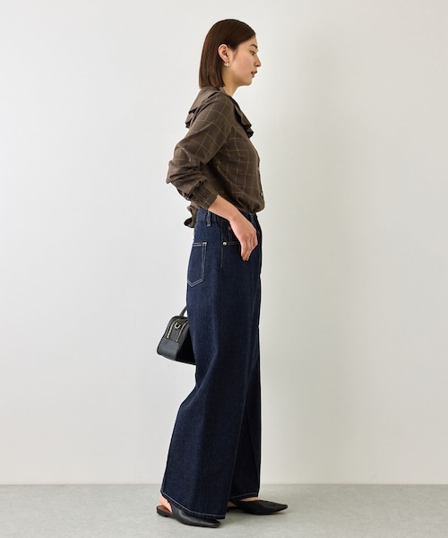ROPE'(ロペ)の「【J'aDoRe・一部店舗限定サイズ】ラメチェックフリルカラーブラウス/セットアップ対応・イージーケア(シャツ/ブラウス・レディース・ブラウン系・36/38)」の14枚目の写真