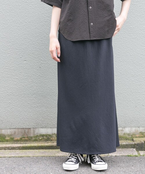 URBAN RESEARCH DOORS(アーバンリサーチドアーズ)の「FORK&SPOON ドライタッチカットスカート(スカート・レディース・BLACK/CREAM・1/2)」の22枚目の写真