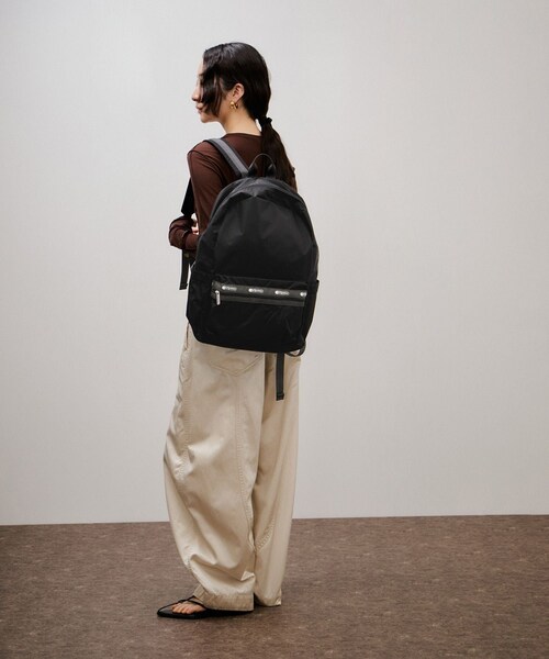 ADAM ET ROPE'（アダムエロペ）の「【LeSportsac for ADAM ET ROPE'】Exclusive Classic Everyday BP（バックパック/リュック・レディース・ブラック・F）」の8枚目の写真