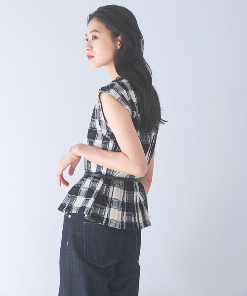 URBAN RESEARCH ROSSO（アーバンリサーチロッソ）の「チェックジャガードタックデザインブラウス（シャツ/ブラウス・レディース・BLACK・Free）」の5枚目の写真