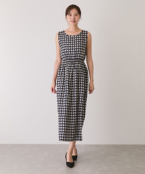 Jayro（ジャイロ）の「アソート柄シャーリングワンピース（ワンピース・レディース・ブラック系/グリーン/ネイビー系・38）」の5枚目の写真