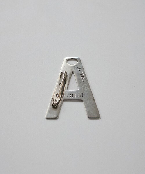 ADAM ET ROPE'(アダムエロペ)の「【TUAREG(トゥアレグ)for SALON】ブローチ&ネックレスA(ブローチ/コサージュ・レディース・シルバー・F)」の6枚目の写真