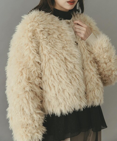 URBAN RESEARCH ROSSO（アーバンリサーチロッソ）の「THINK FUR　2Way Fur Knit Tops（ニット/セーター・レディース・Cream/Pink/Brown/Black・Free）」の7枚目の写真