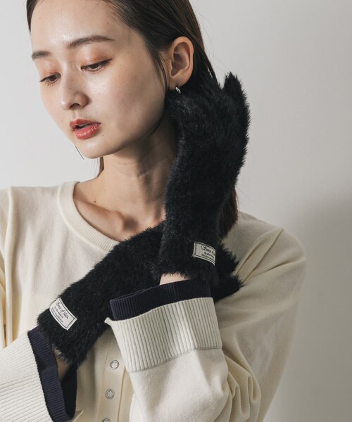 SENSE OF PLACE by URBAN RESEARCH(センスオブプレイスバイアーバンリサーチ)の「シャギーニットグローブ(ベルト・レディース・OFF WHITE/BLACK/YELLOW・one)」の14枚目の写真