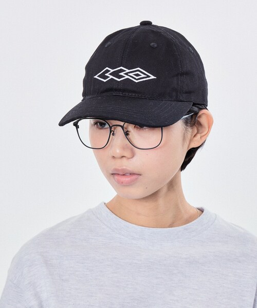 ADAM ET ROPE'（アダムエロペ）の「UMBRO×BELPER×M_24SS COTTON CAP（キャップ・レディース・ブラック/ベージュ系/ネイビー・F）」の4枚目の写真