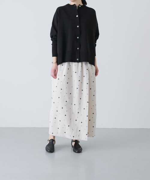 かぐれ（カグレ）の「ツバメ刺繍ラップスカート（スカート・レディース・IVORY/BLACK・Free）」の8枚目の写真