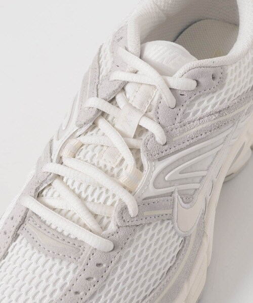 URBAN RESEARCH DOORS（アーバンリサーチドアーズ）の「NIKE　エアマックスMOTO 2K SE（スニーカー・レディース・BLACK/SAIL・23.5/24/24.5/25）」の5枚目の写真