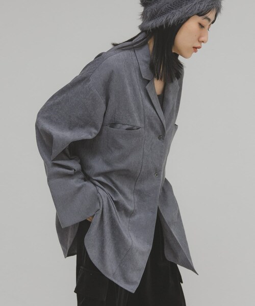 KBF（ケイビーエフ）の「ピーチスキンBIGシャツ（シャツ/ブラウス・レディース・IVORY/BLUE GRAY/CHARCOAL・One）」の2枚目の写真