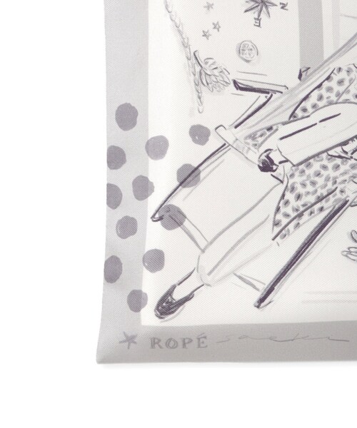 ROPE'（ロペ）の「【YUKO SAEKI for ROPE’・コラボ】スカーフ柄プリント シルクトートバッグ【A4対応】（トートバッグ・レディース・ホワイト/ベージュ・F）」の7枚目の写真