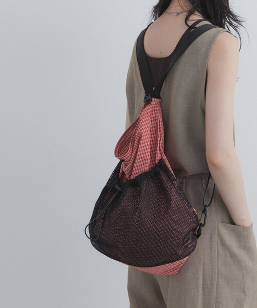 URBAN RESEARCH DOORS（アーバンリサーチドアーズ）の「チェック2WAYナップサック（バックパック/リュック・レディース・BLUE/RED・One）」の11枚目の写真